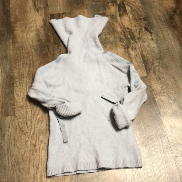 Smart Set Merino Wool Turtle Sweater - Picture 5 of 7